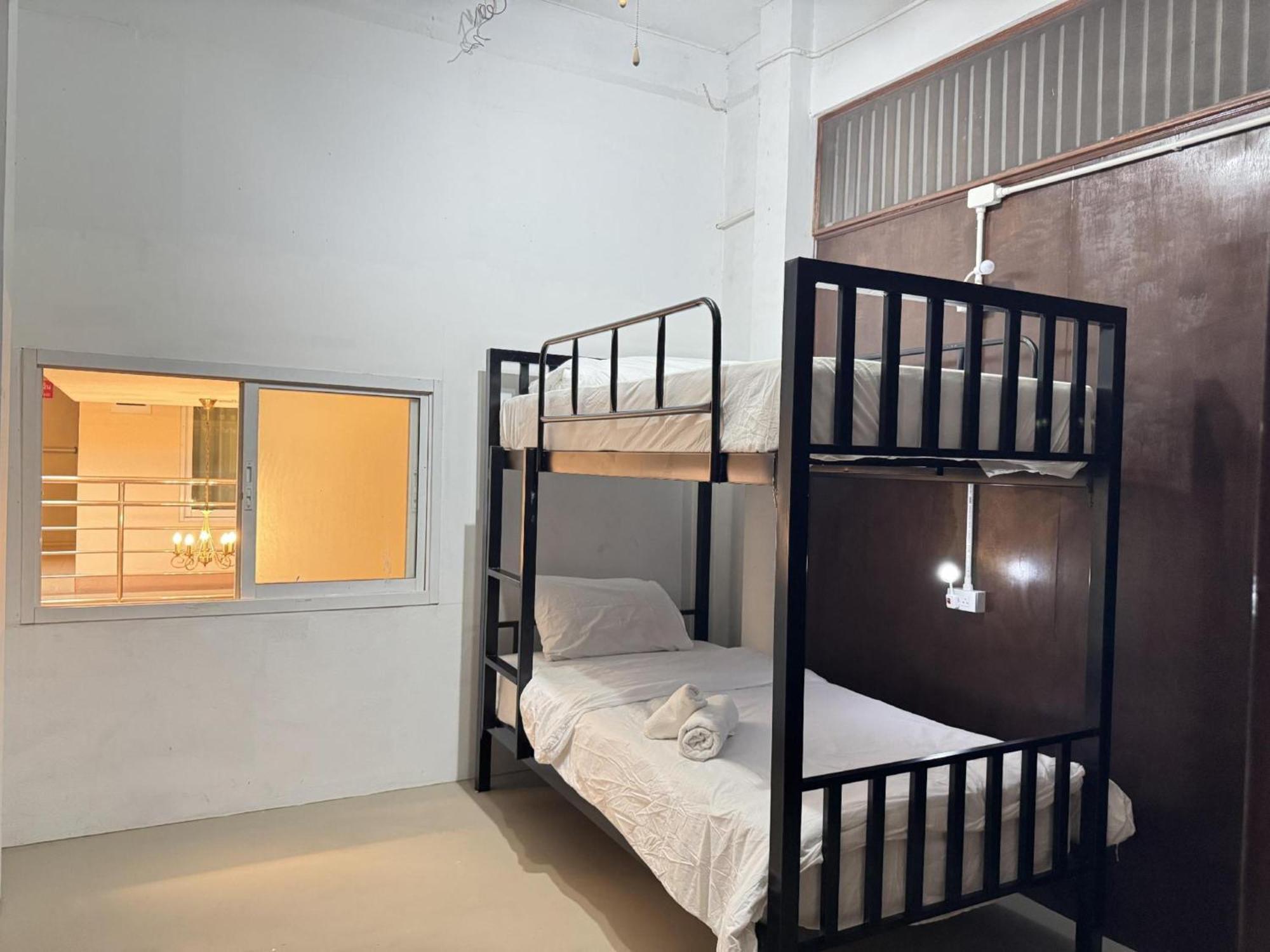 Collection O Bupamontra Chiangmai Hotel Chiang Mai Ngoại thất bức ảnh
