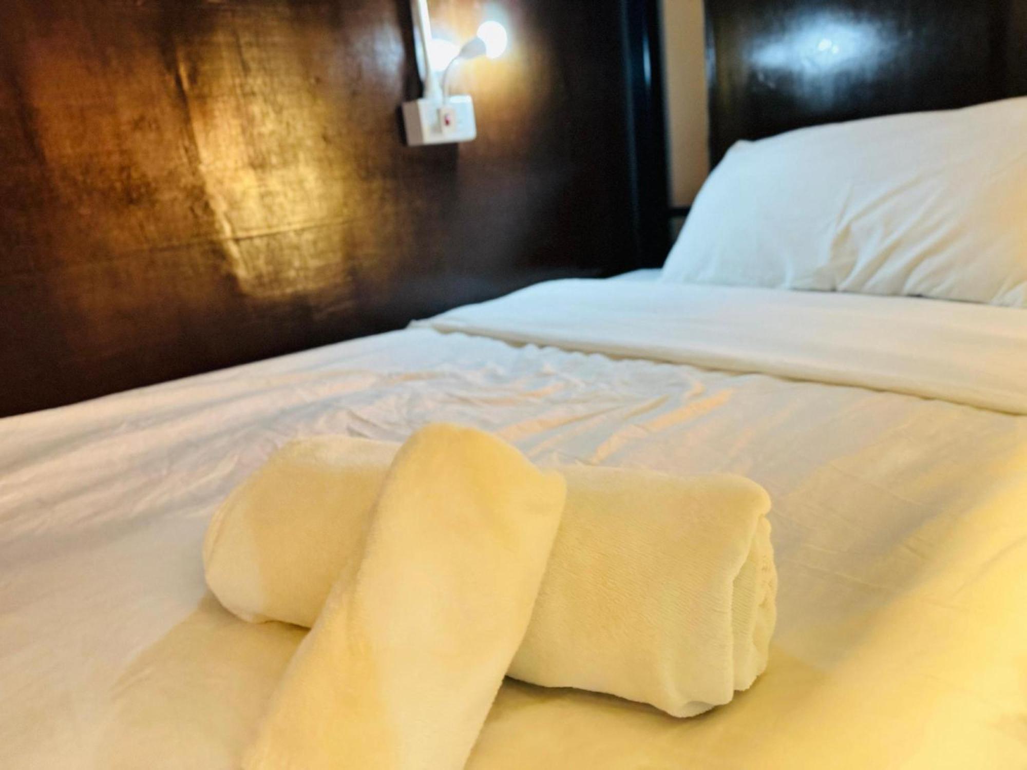 Collection O Bupamontra Chiangmai Hotel Chiang Mai Ngoại thất bức ảnh