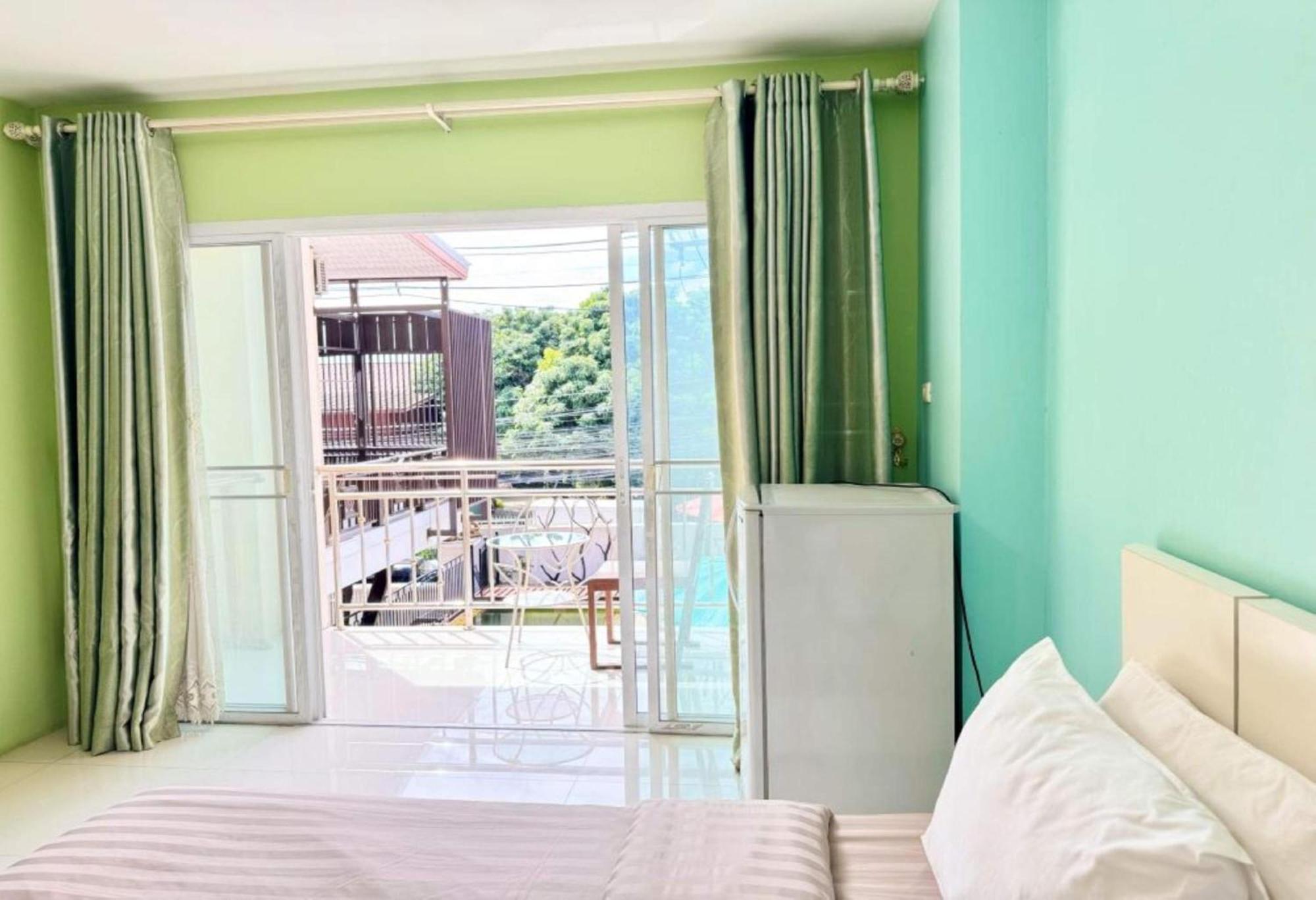 Collection O Bupamontra Chiangmai Hotel Chiang Mai Ngoại thất bức ảnh