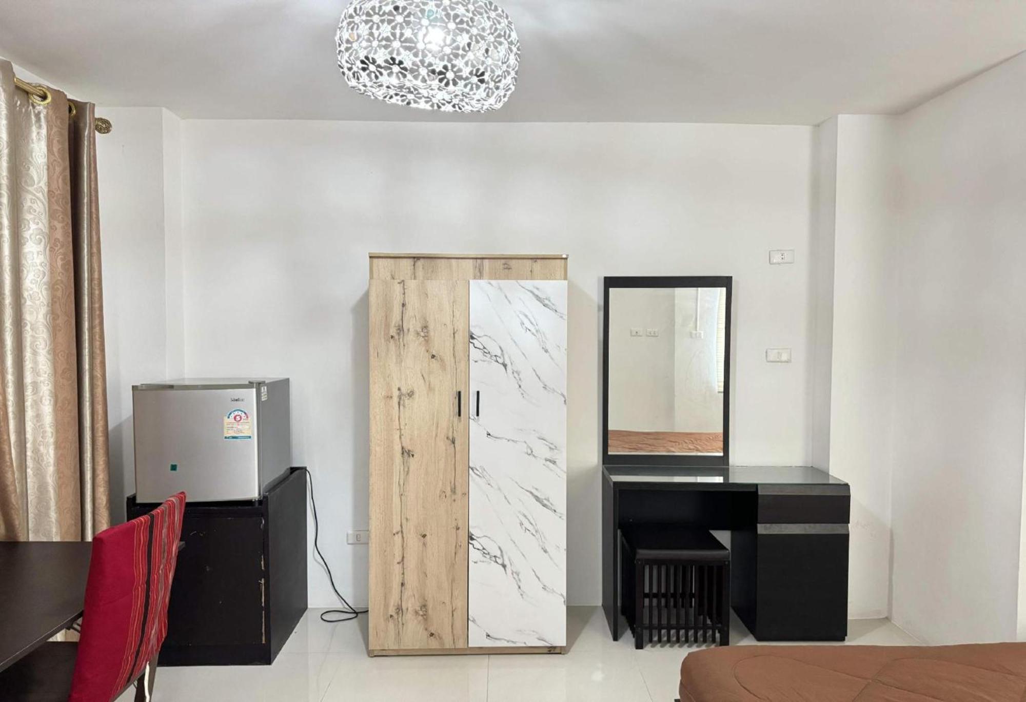 Collection O Bupamontra Chiangmai Hotel Chiang Mai Ngoại thất bức ảnh