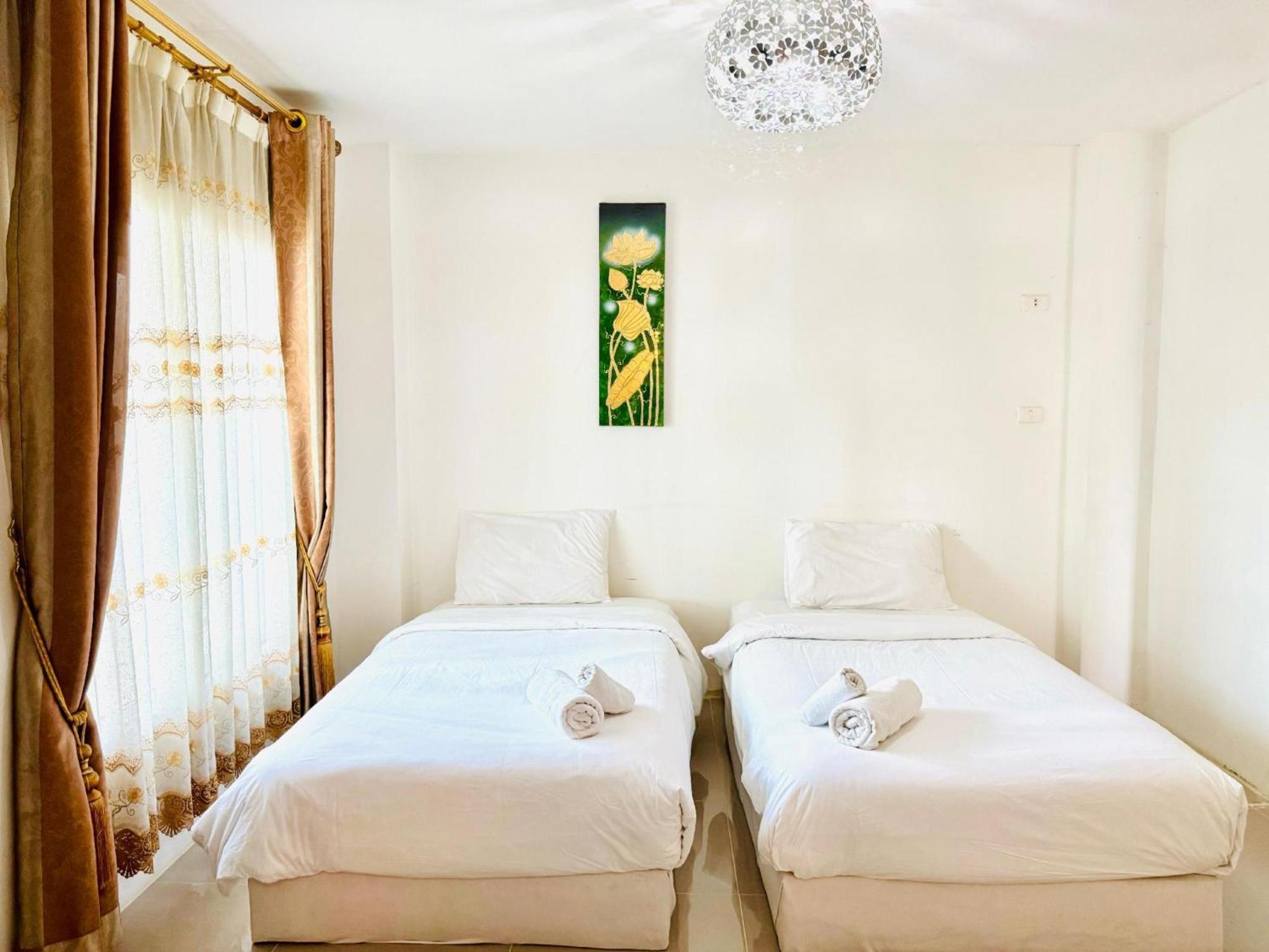 Collection O Bupamontra Chiangmai Hotel Chiang Mai Ngoại thất bức ảnh