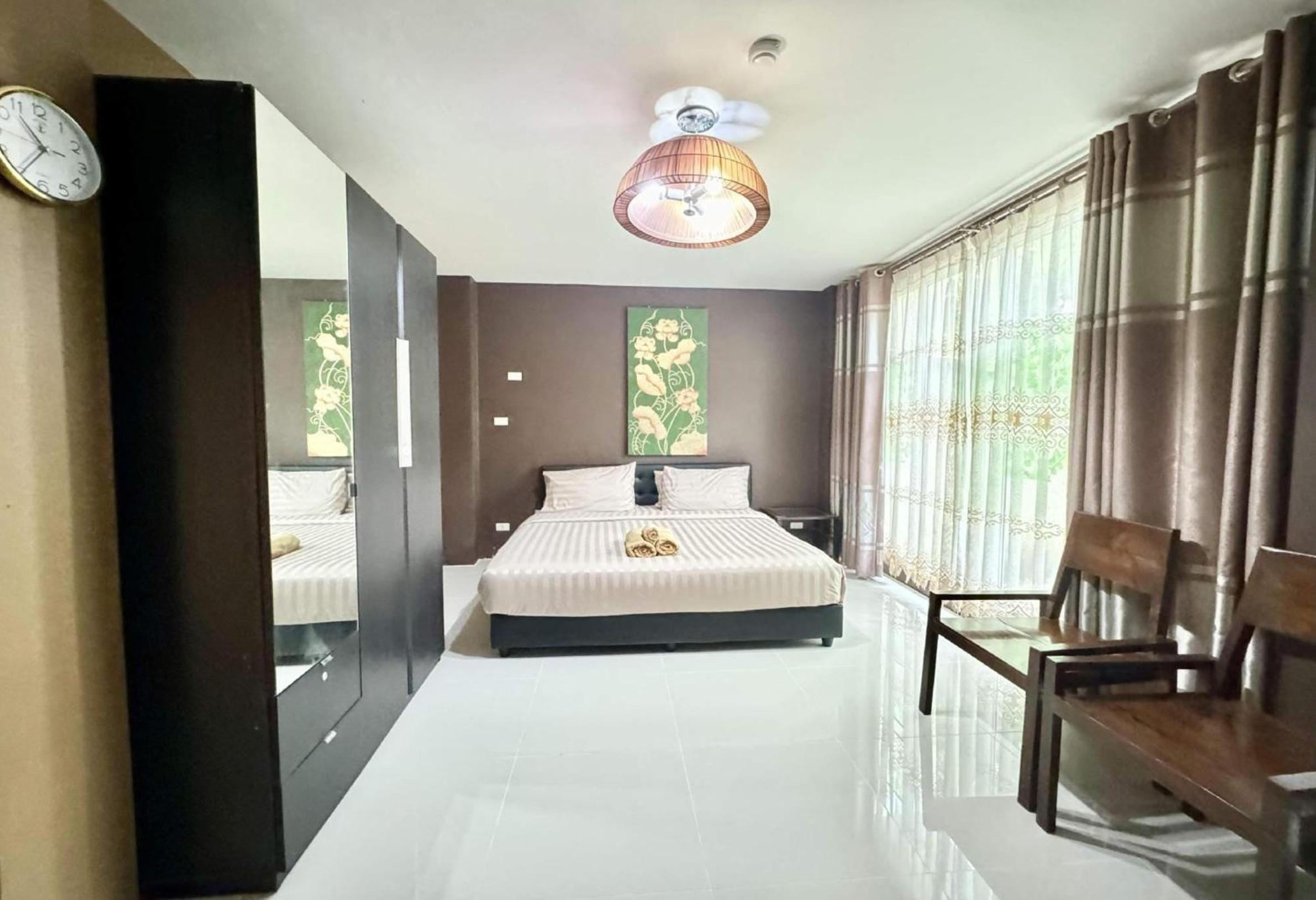 Collection O Bupamontra Chiangmai Hotel Chiang Mai Ngoại thất bức ảnh