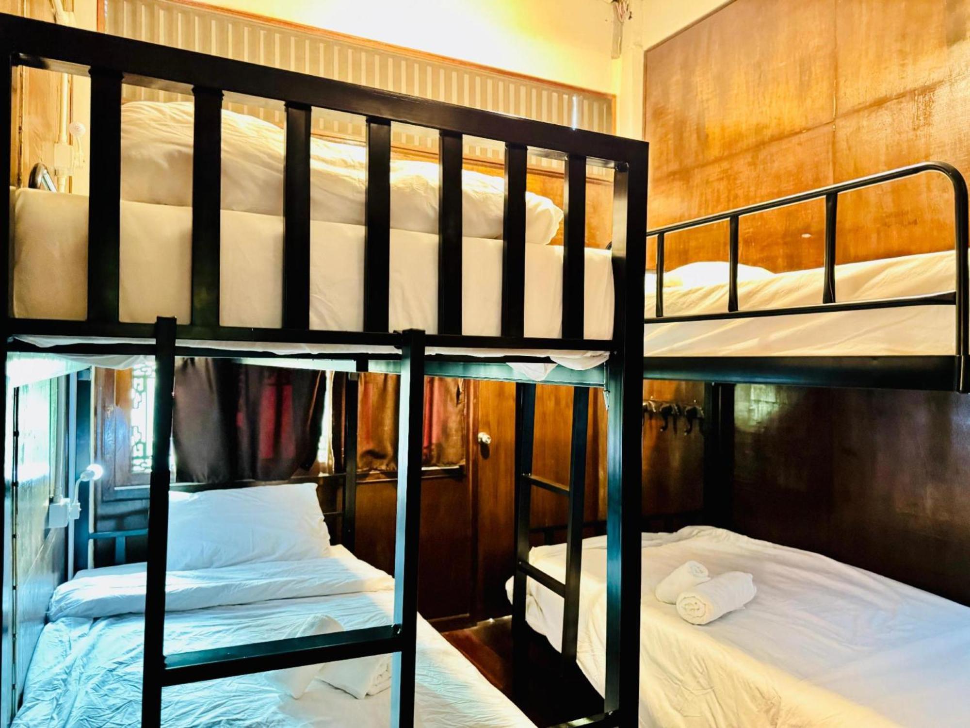 Collection O Bupamontra Chiangmai Hotel Chiang Mai Ngoại thất bức ảnh